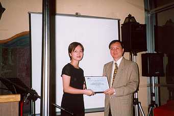 act_199905-2.JPG (10874 bytes)
